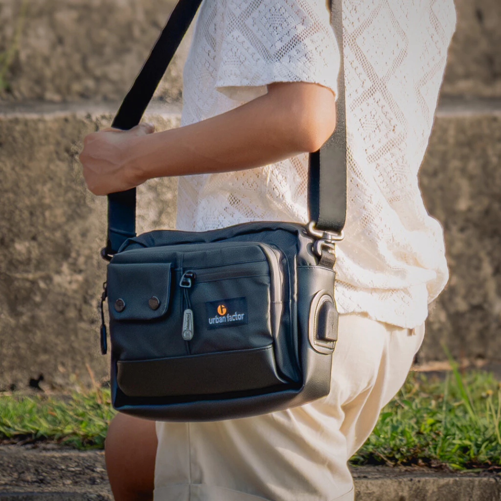 RHYS Sling Bag 2