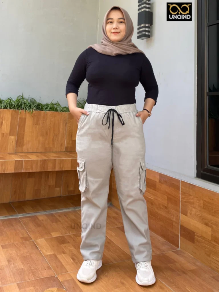 UNQIND - Celana Cargo Wanita Jumbo Twill Stretch 1